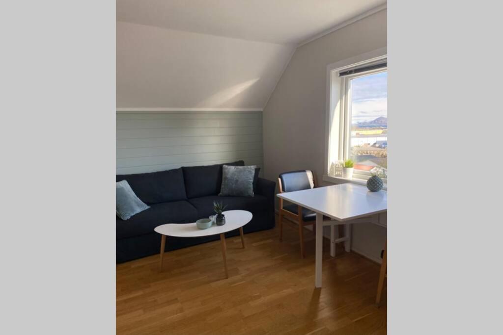Koselig Leilighet Sentralt I Svolvaer Apartman Kültér fotó